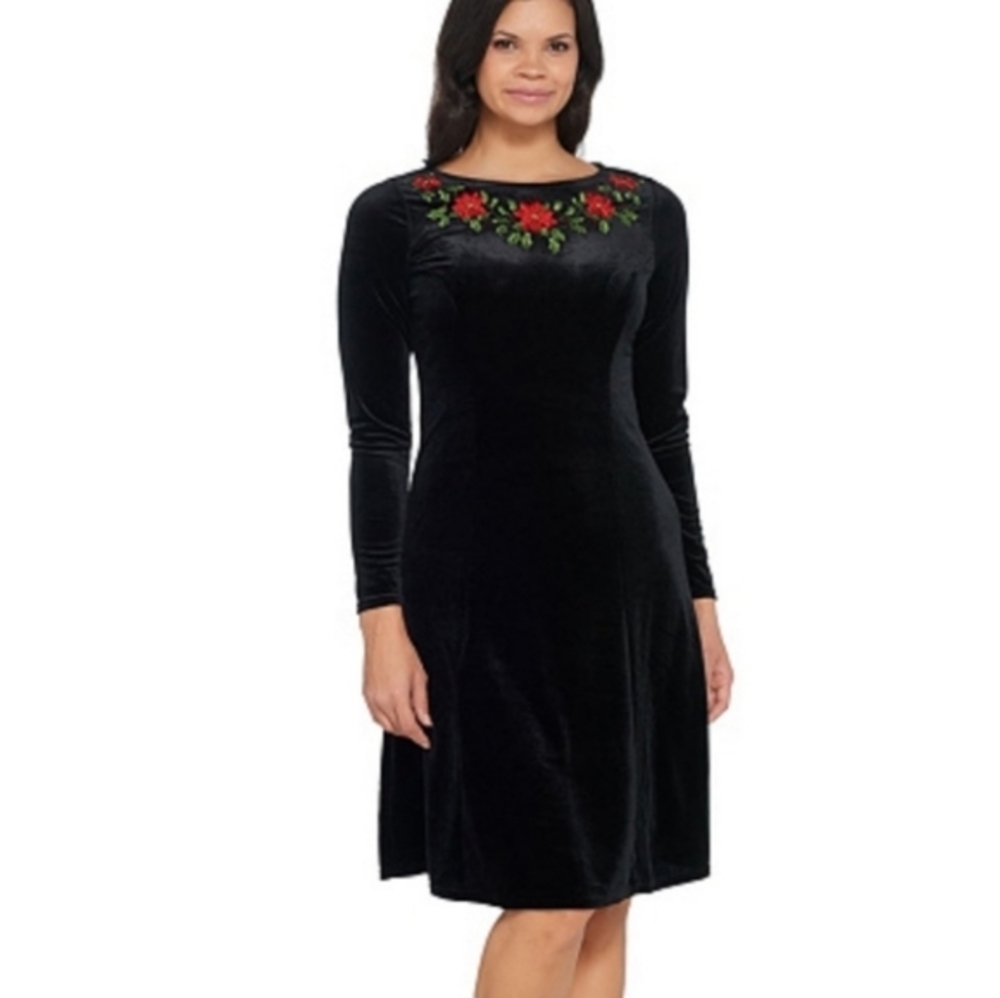 Quacker Factory Floral Embroidered Knit Velvet Dress Sz XL Black Red‎ Poinsettia